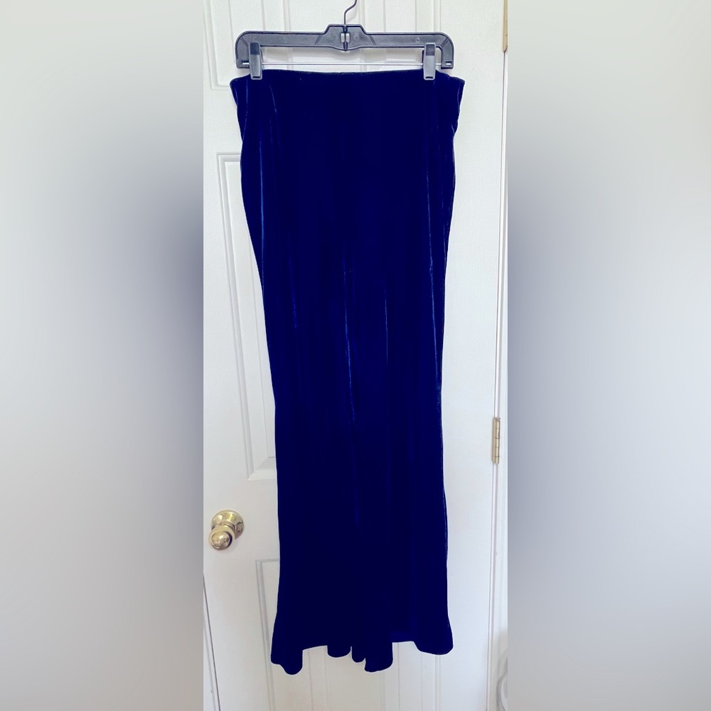 “Forever 21” royal blue, flared, velvet pants - Size L